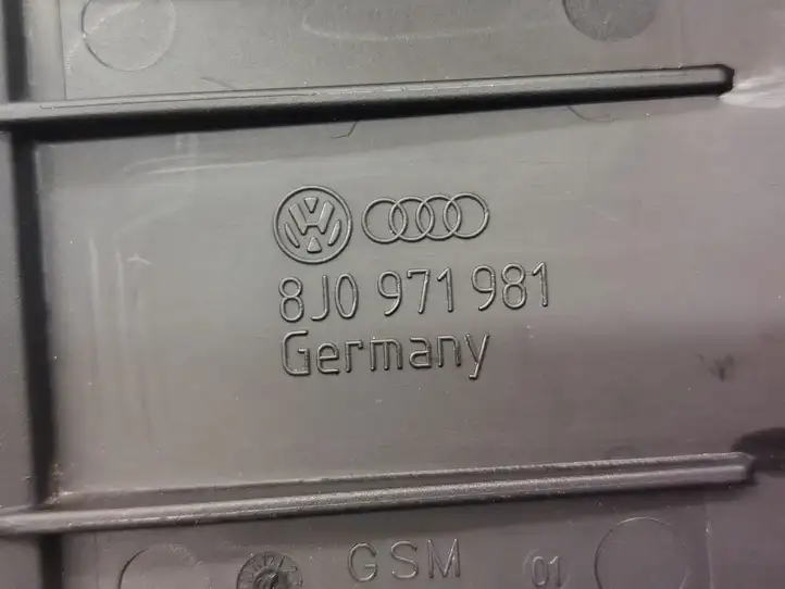 Audi A4 S4 B8 8K (2007 - 2011) 8J0971981 Прочие детали салона — фото 3