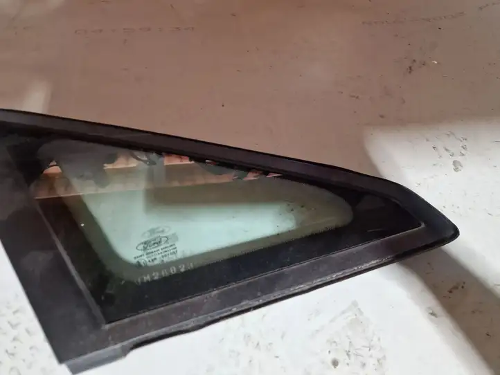 Ford Focus C-MAX (2003 - 2010) Треугольное стекло кузова — фото 2