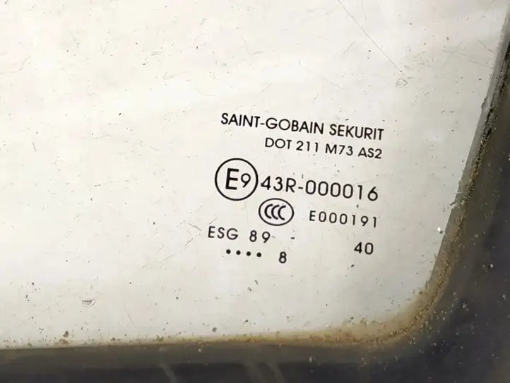 Mercedes-Benz Sprinter W906 (2006 - 2018) Форточка двери — фото 2