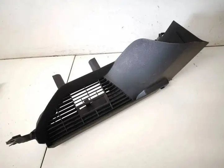 Volkswagen Golf V (2003 - 2009)  1k6867762p Другая деталь салона