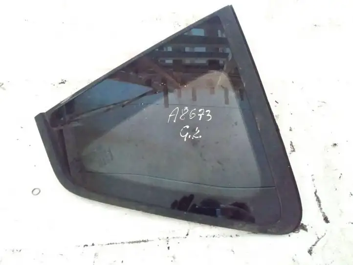 Toyota Corolla Verso AR10 (2004 - 2009) Заднее боковое стекло — фото 1