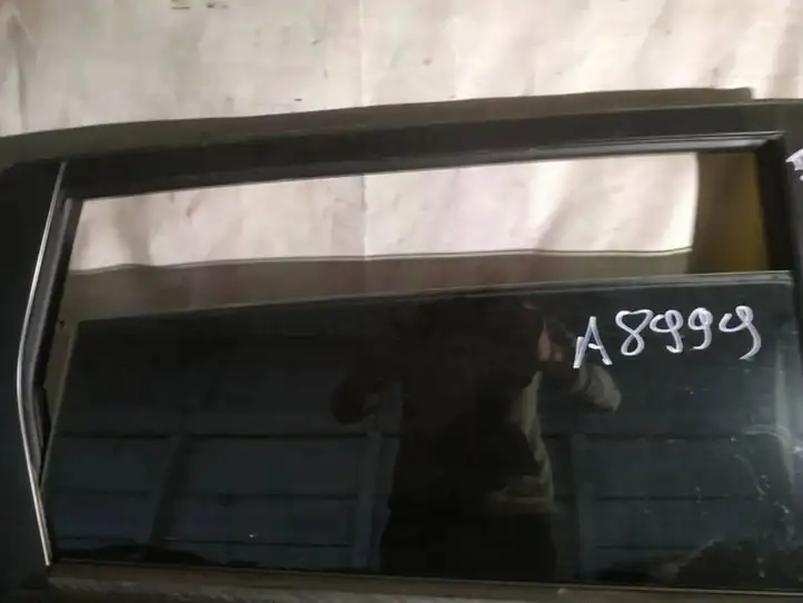 Honda FR-V (2004 - 2009)   Основное стекло задних дверей