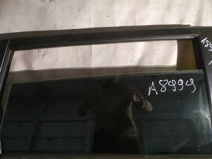 Honda FR-V (2004 - 2009)   Основное стекло задних дверей