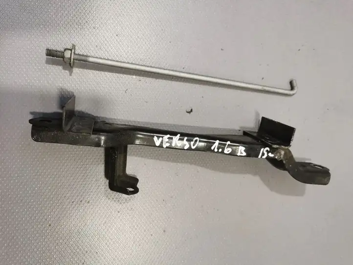 Toyota Verso (2009 - 2012) Держатель аккумулятора — фото 2