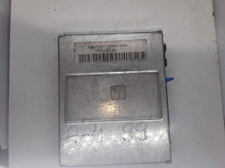 8618000292 Audi A4 S4 B5 8D Navigacijos (GPS) valdymo blokas