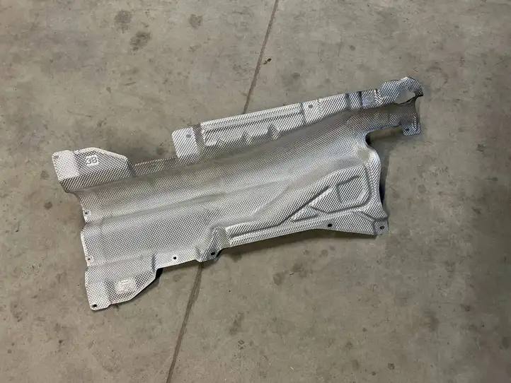 BMW X1 U11 (2022 - )  8498381 Теплоизоляция (теплозащита)