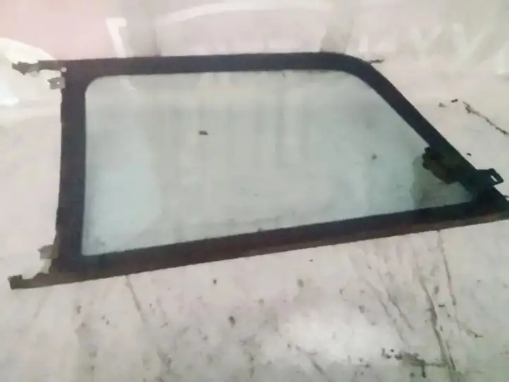 Audi A3/S3 8L (1996 - 2000)   Заднее боковое стекло кузова