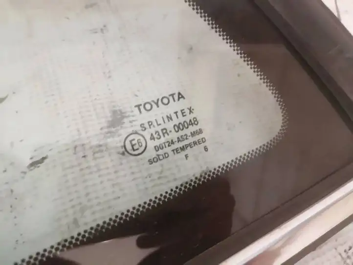 Toyota Avensis T250 (2006 - 2009) Заднее боковое стекло — фото 2