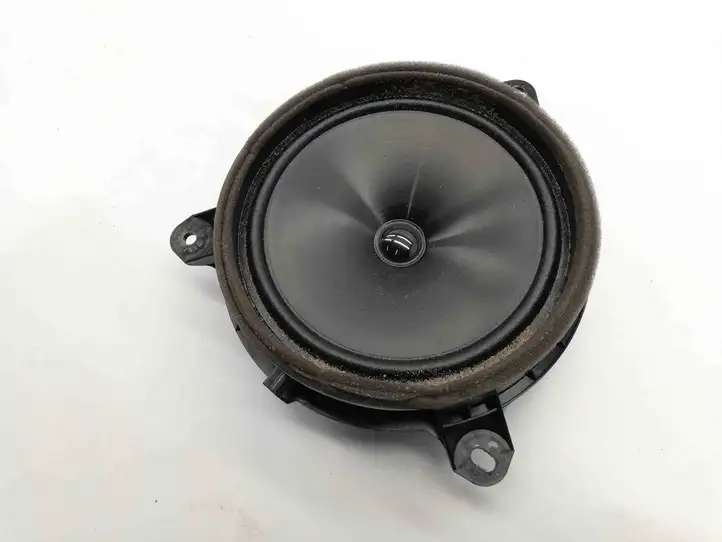 Toyota Yaris Cross (2020 - ) 861600D450 Динамики задних дверей — фото 1