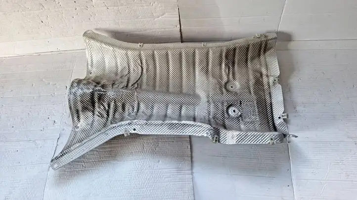 BMW X5 G05 (2018 - ) 9477793 Теплоизоляция (теплозащита) — фото 1