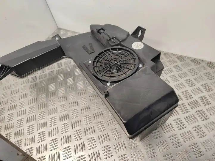 Audi A4 (2004 - 2009)  8E9035382D Громкоговоритель низкой частоты