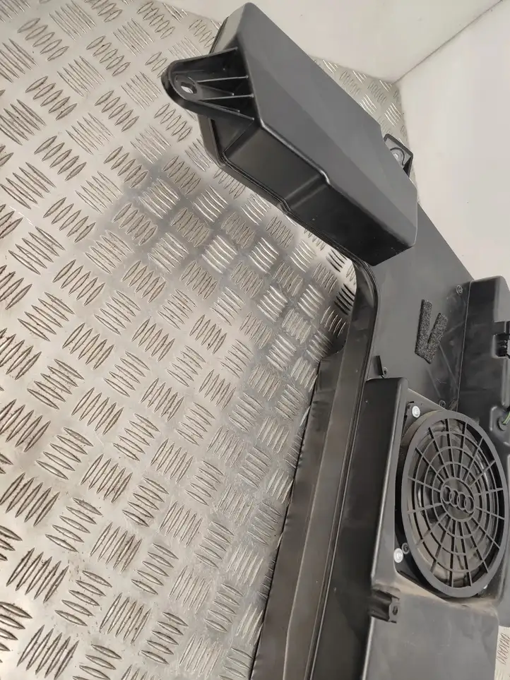 Audi A4 (2004 - 2009)  8E9035382D Громкоговоритель низкой частоты