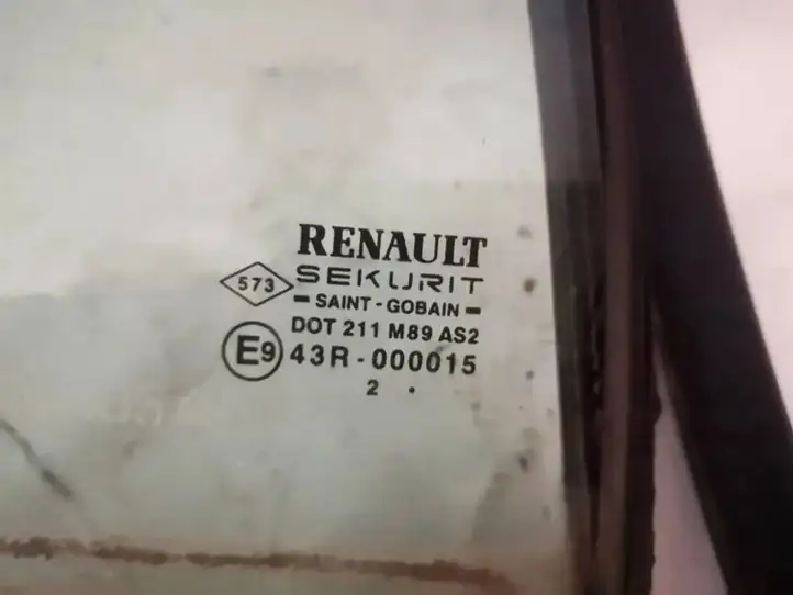 Renault Megane II (2002 - 2005) Форточка двери — фото 2