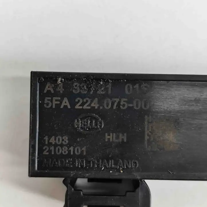 Audi A3/S3 8Y (2020 - ) 5WA962132 Антенна бесключевого доступа — фото 7
