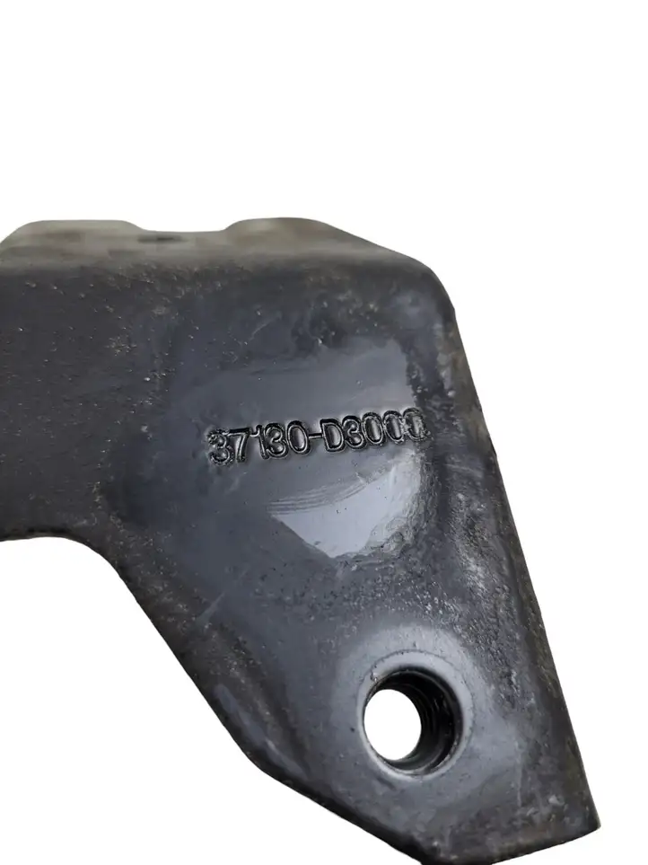 Kia Sportage (2018 - 2021) 37130D3000 Держатель аккумулятора — фото 3