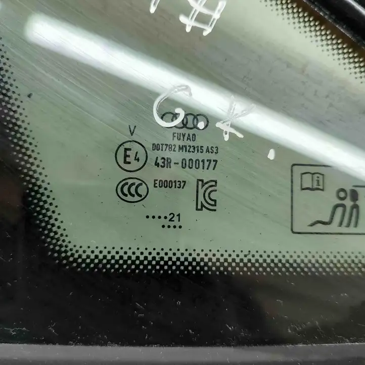Audi A3/S3 8Y (2020 - ) 8Y5845297 Заднее боковое стекло — фото 7
