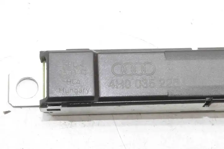 Audi A8 S8 D4 4H (2013 - 2017) 4H0035225L Усилитель антенны — фото 5