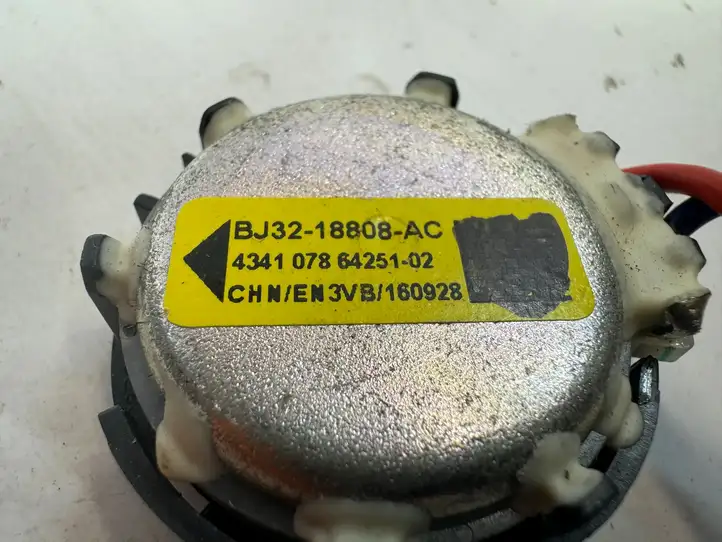 Land Rover Range Rover Sport L494 (2013 - 2017) 43410786425102 Твитер задних дверей — фото 3
