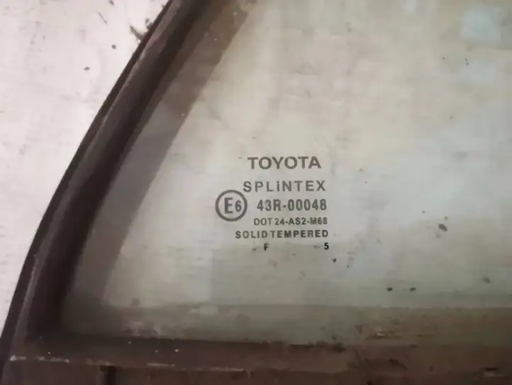 Toyota Avensis T250 (2003 - 2006) Форточка двери — фото 2