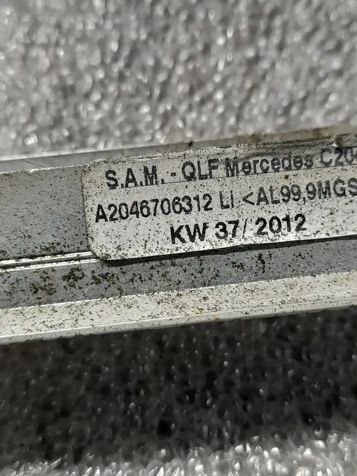 Mercedes-Benz C W204 (2007 - 2014) A2046706312 Заднее боковое стекло — фото 4