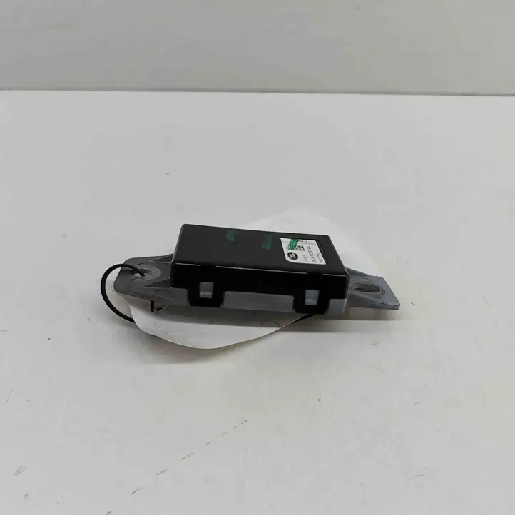 Jaguar F-Pace (2016 - )  DPLA19C097BA Усилитель антенны