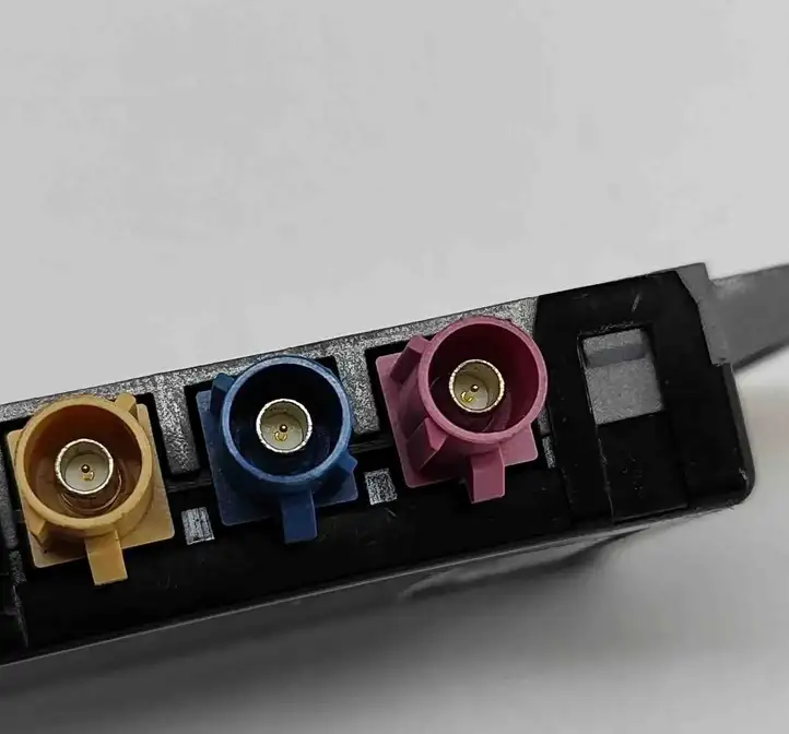 Jaguar F-Pace (2016 - )  DPLA19C097BA Усилитель антенны