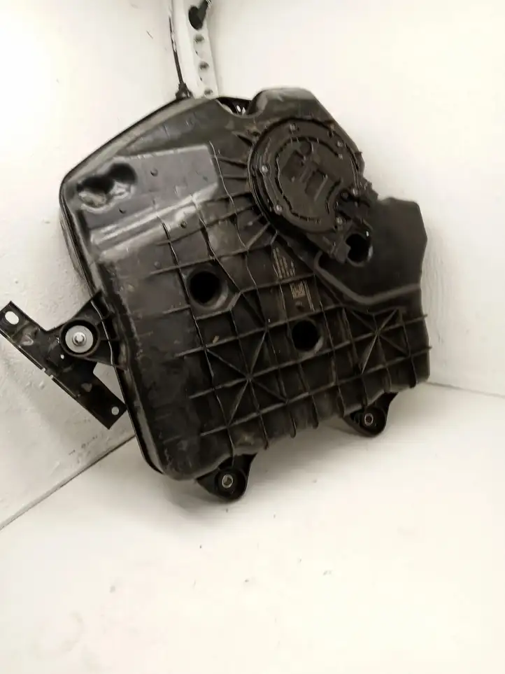 Mercedes-Benz C W205 (2014 - 2021)  A2054701902 Жидкостный резервуар AdBlue