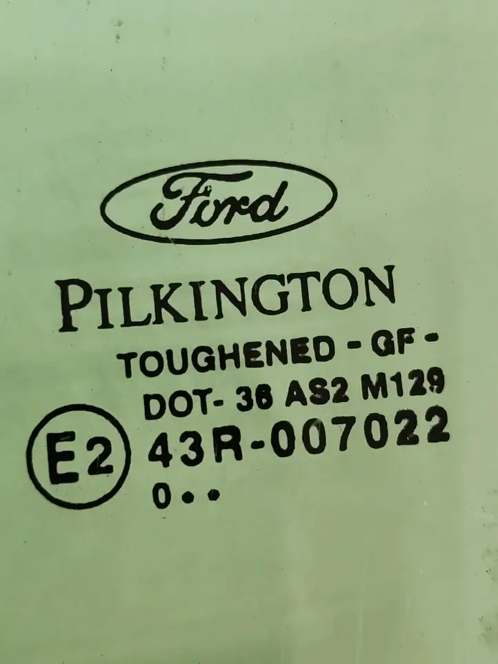 Ford Focus (1998 - 2004)  AS2 Основное стекло передних дверей (четырехдверного автомобиля)