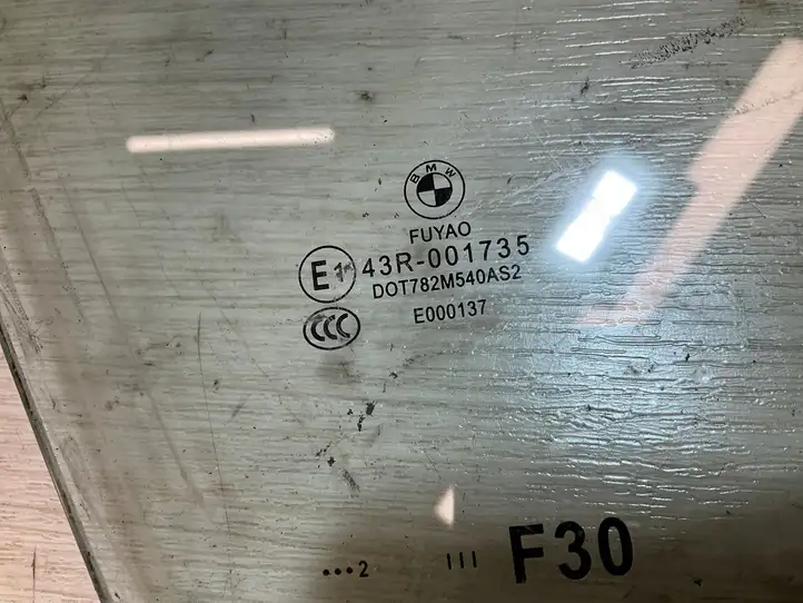 BMW 3 F30 F35 F31 (2012 - 2018) 43R001735 Стекло передней двери — фото 2