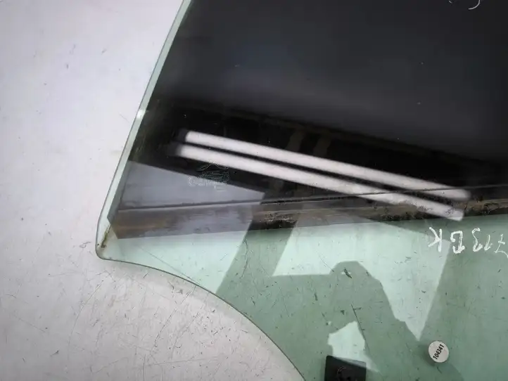 Renault Clio V (2019 - )   Основное стекло задних дверей