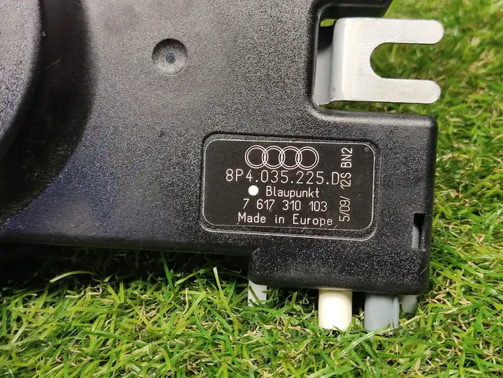 Audi A3/S3 8P (2004 - 2008) 8P4035225D Усилитель антенны — фото 4