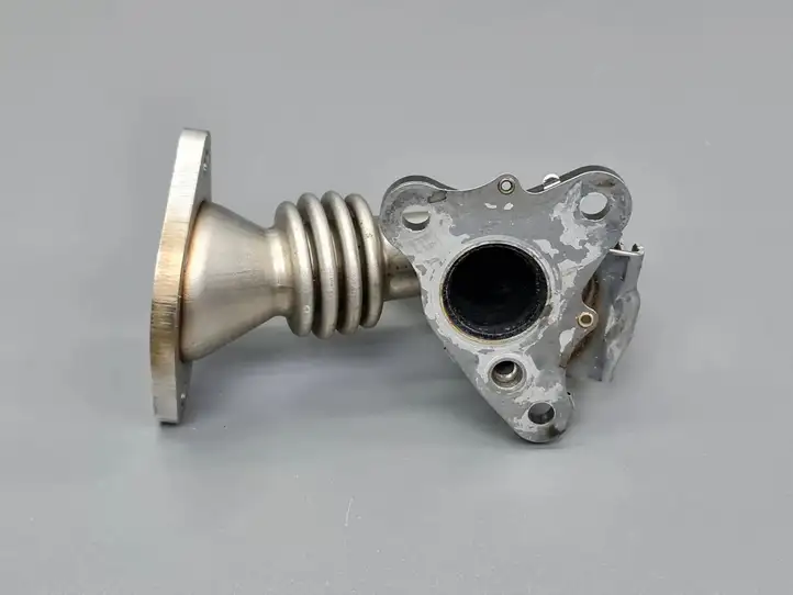 Mazda 6 (2012 - 2015) Трубка EGR — фото 3