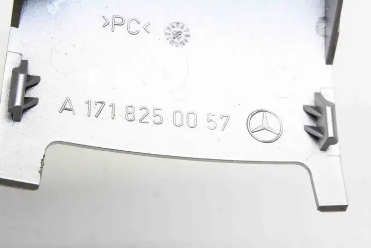 Mercedes-Benz SLK R171 (2005 - 2011) A1718250057 Прочие детали салона — фото 4