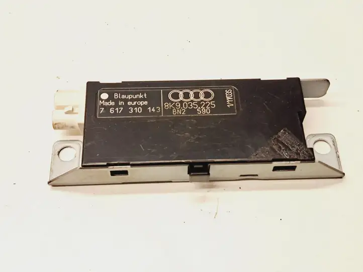 Audi A4 S4 B8 8K (2007 - 2011) 8K9035225 Усилитель антенны — фото 1
