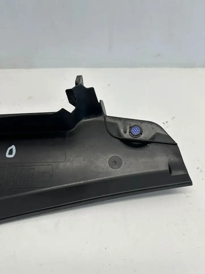 BMW 3 F30 F35 F31 (2012 - 2018) 9206467 Прочие детали салона — фото 7