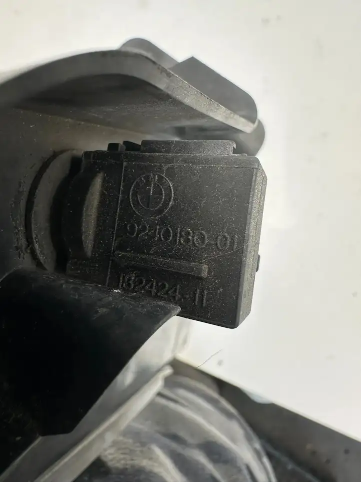 BMW 3 F30 F35 F31 (2012 - 2018) 9206467 Прочие детали салона — фото 9
