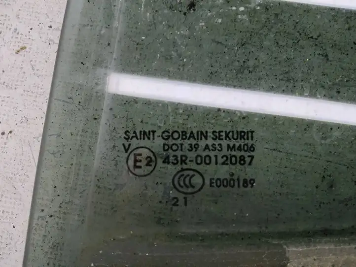 Opel Mokka B (2020 - ) Стекло задней двери — фото 2
