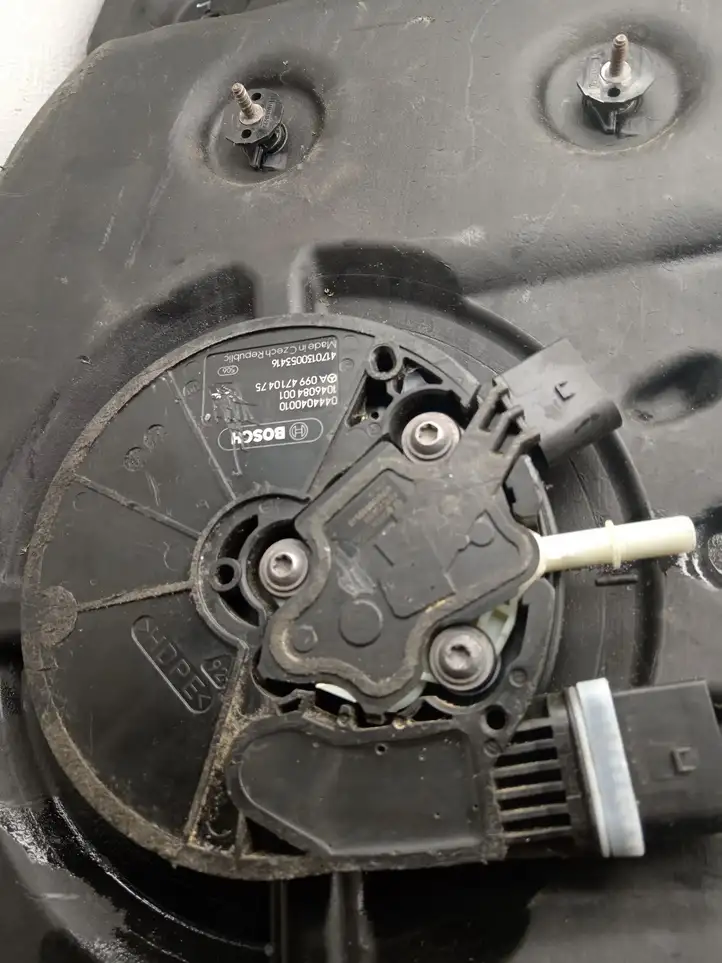 Mercedes-Benz GLE W166/C292 (2015 - 2019)  A1664704401 Жидкостный резервуар AdBlue