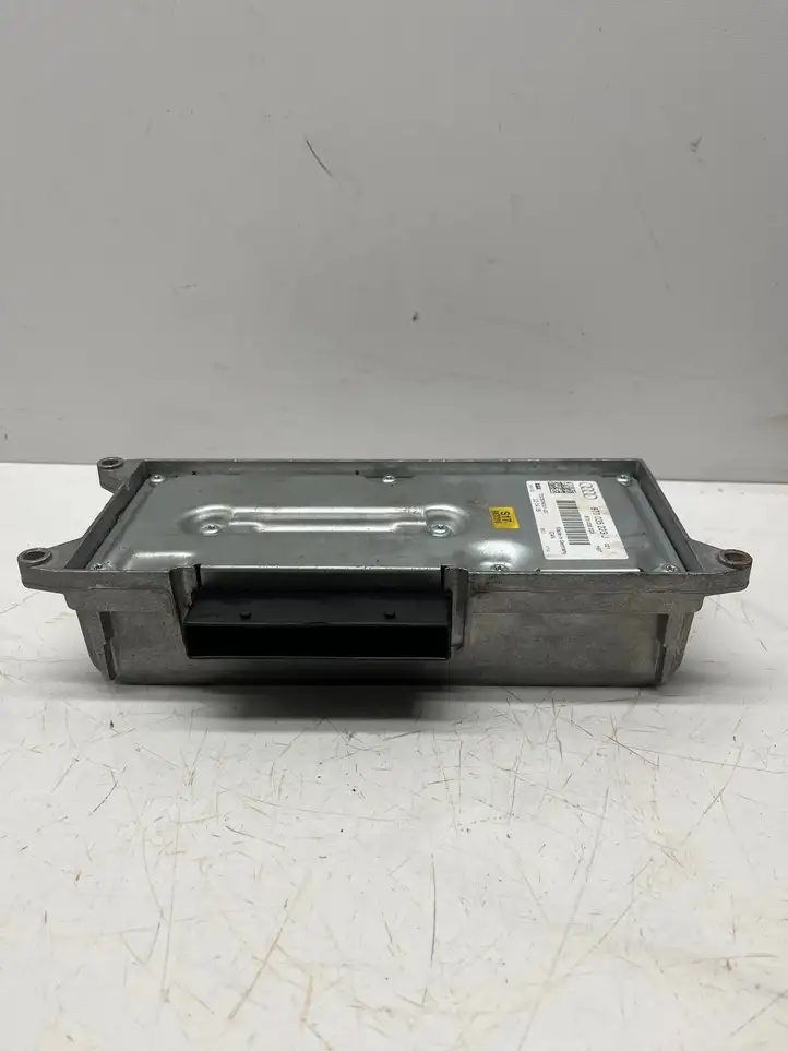 Audi A4 S4 B8 8K (2007 - 2011) 8T0035223J Усилитель звука — фото 1
