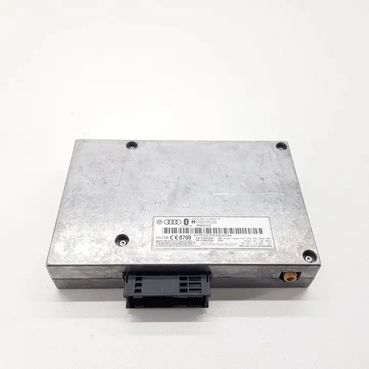 Audi A4 S4 B8 8K (2007 - 2011) 8T0862336A Усилитель звука — фото 1