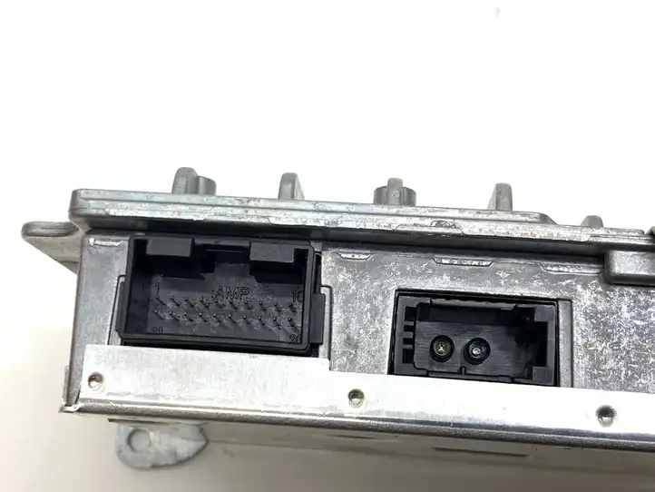 Audi A4 S4 B8 8K (2007 - 2011) 8T0035462 Усилитель звука — фото 9