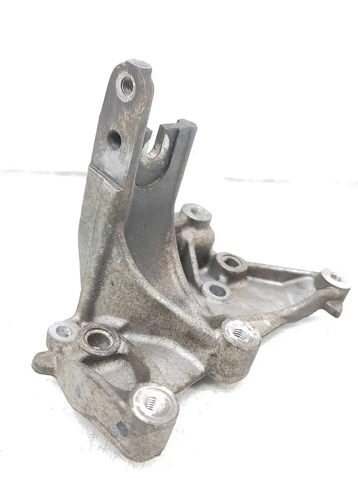 Ford Mondeo MK IV (2007 - 2014) 9656392880 Кронштейн насоса ГУР — фото 1