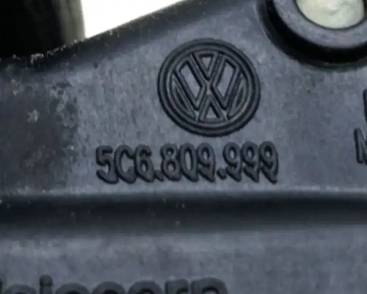 Volkswagen Jetta VI (2011 - 2018) 5C6809999 Крышка топливного бака — фото 7