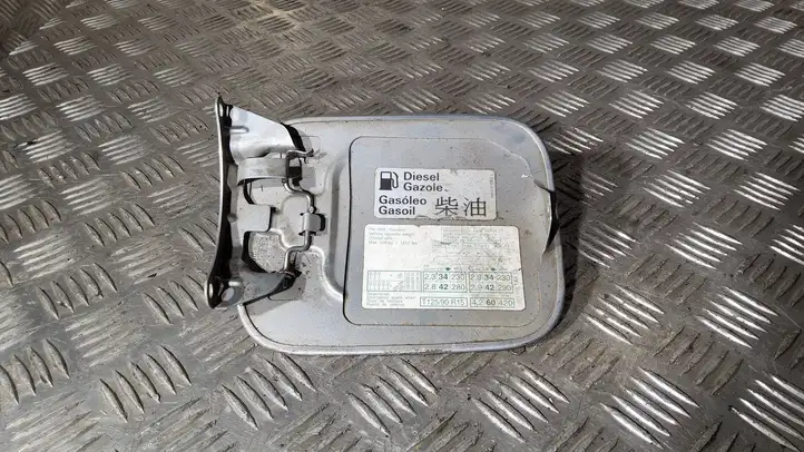 Audi A4 S4 B5 8D (1999 - 2001) 8D5809905 Крышка топливного бака — фото 2