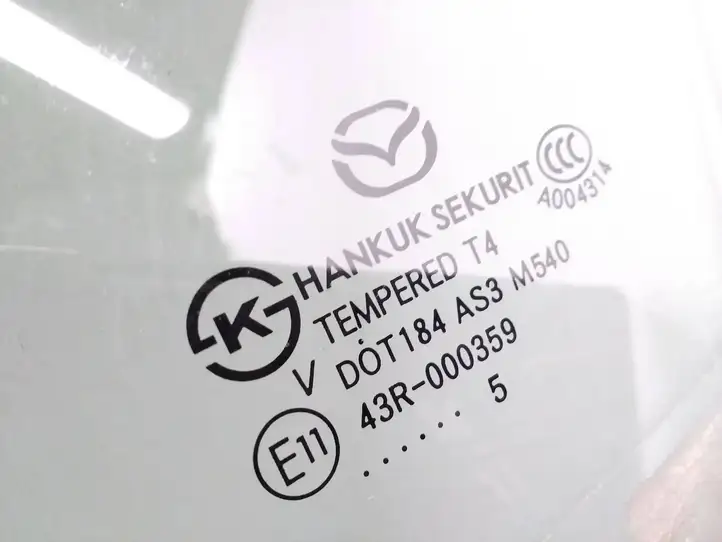 Mazda 3 II (2013 - 2017) Стекло задней двери — фото 2