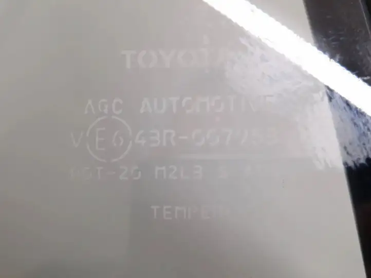 Toyota RAV 4 (XA40) (2012 - 2018) 43R007953 Форточка двери — фото 7