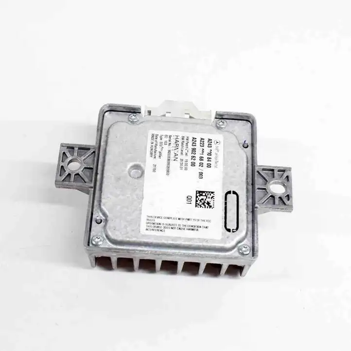 Mercedes-Benz EQA (2021 - ) A2439008400 Усилитель звука — фото 3