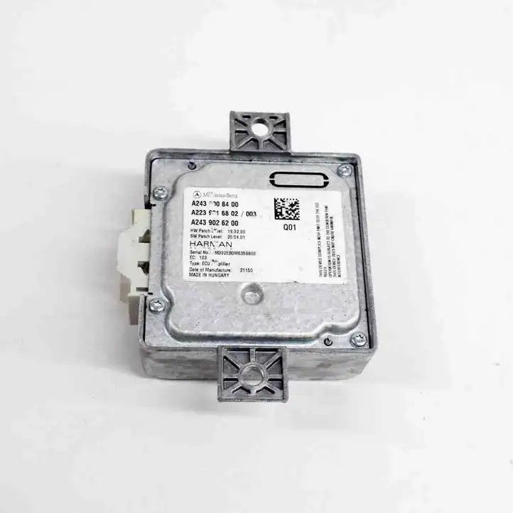 Mercedes-Benz EQA (2021 - ) A2439008400 Усилитель звука — фото 4