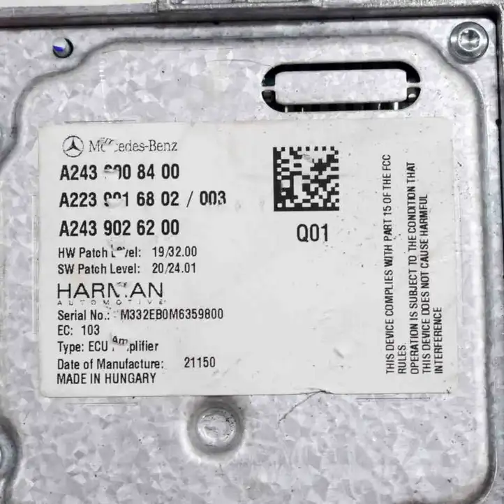 Mercedes-Benz EQA (2021 - ) A2439008400 Усилитель звука — фото 6