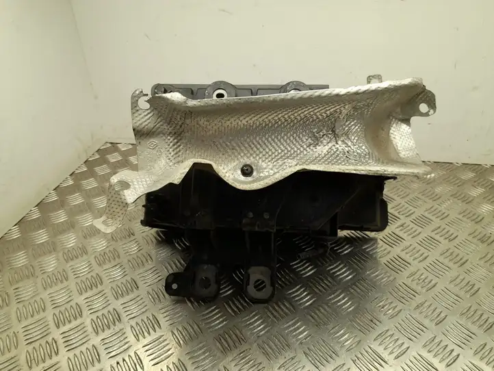 Nissan Juke II F16 (2019 - ) 648945022R Площадка аккумулятора — фото 3